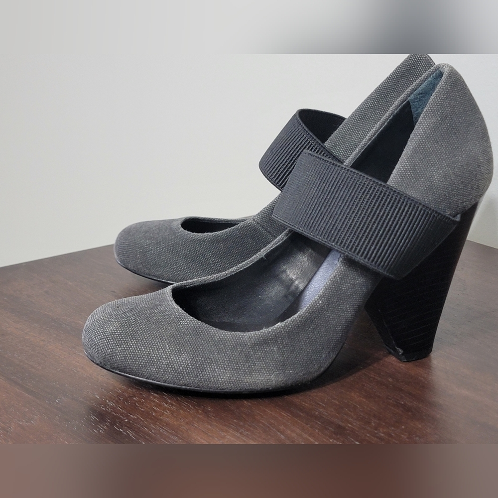 BCBGMAXAZRIA Black/Gray Mary Jane Wedge Block Pumps Women's Size 8B - Picture 7 of 15